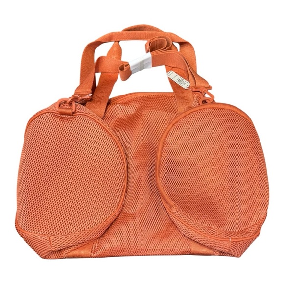NWT Victoria’s Secret VSX Coral Mesh Athleisure Duffel Weekender Bag - Picture 5 of 7